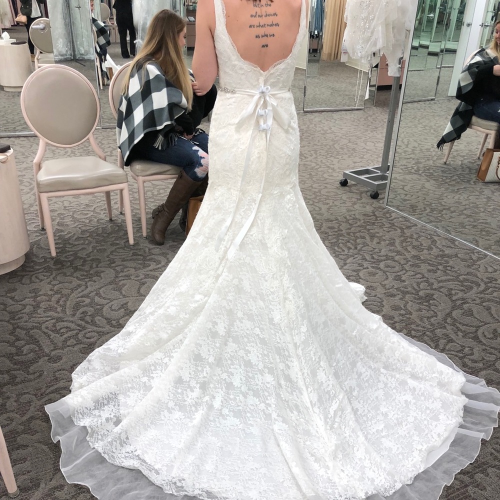 Wedding dress